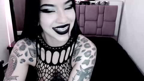 Emerald Black online show from 02.09.25