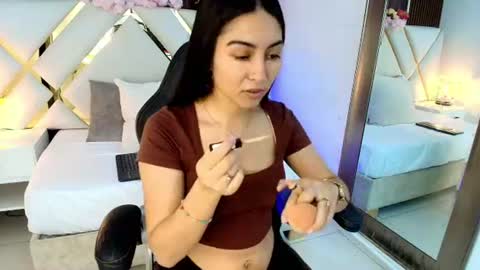 Emily  online show from 08.04.26
