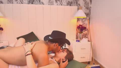 Snapshot of emely_606 chatting on 12.15.25 Emely Antony online show from 12.15.25