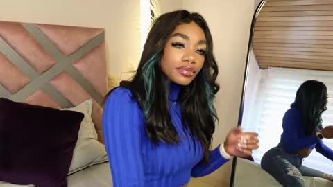 anyelii  online show from 03.05.25