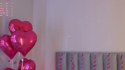 Snapshot of emely_deluxe chatting on 02.14.26 Emely online show from 02.14.26