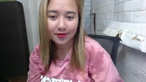 Snapshot of emely_slutxxx chatting on 01.13.25 Emely online show from 01.13.25