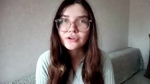 Snapshot of emelysimonson chatting on 10.02.25 Stacy online show from 10.02.25
