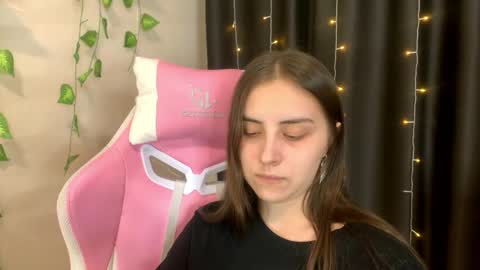 Hello Im Lucy online show from 05.17.26
