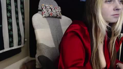 emeraldstrawberri online show from 01.15.26