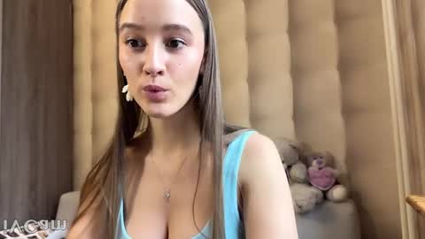 emi__ly online show from 11.25.25