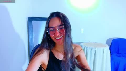 Emmily Roberts online show from 10.21.25