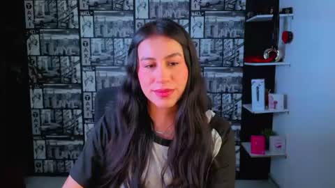 Snapshot of emigomez_ chatting on 06.19.26 Emilia Gomez online show from 06.19.26