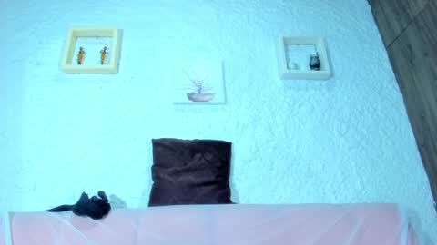 Emily online show from 02.05.25