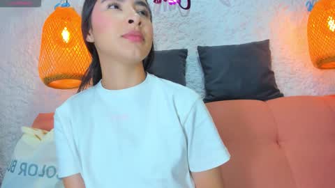 Snapshot of emiily_s chatting on 10.07.25 Emily online show from 10.07.25