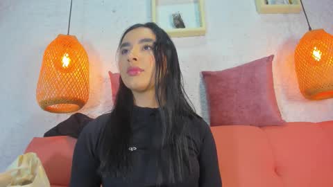 Emily online show from 11.11.25