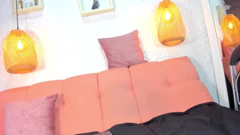 Emily online show from 11.28.25