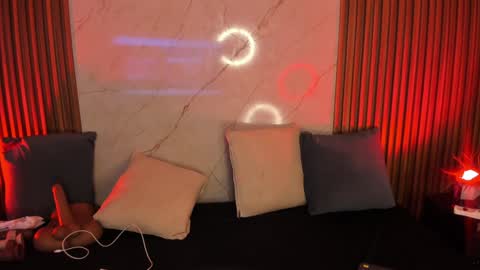 Snapshot of emiilycollins1 chatting on 01.30.25 online show from 01.30.25