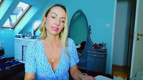 Emila online show from 01.21.25