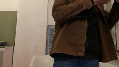 emile013 online show from 01.12.26