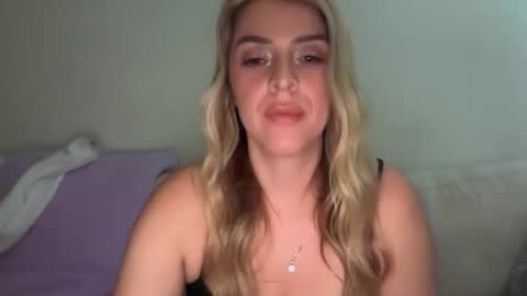 emilelovesyou online show from 04.14.26