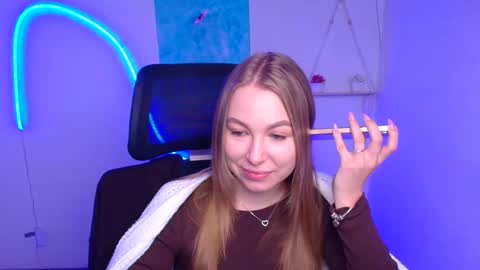 Emilia online show from 11.13.25