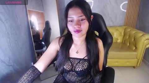 Emilia  online show from 10.21.25
