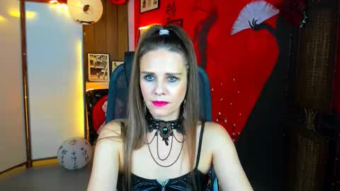 Emilia Bedy online show from 11.14.25