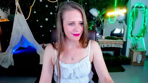 Emilia Bedy online show from 05.13.26