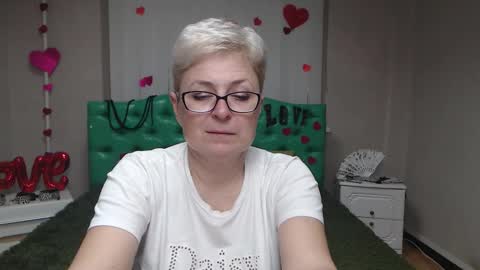 EmiliaGree online show from 11.19.25