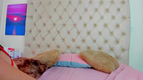 emilieandblake online show from 01.05.25