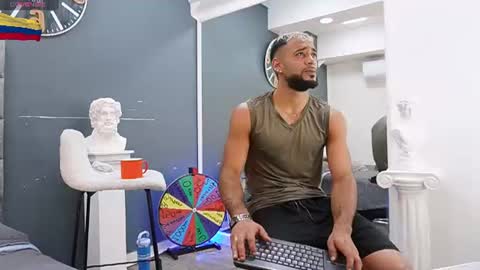 Snapshot of emilio_brandon chatting on 07.18.26 Emilio online show from 07.18.26