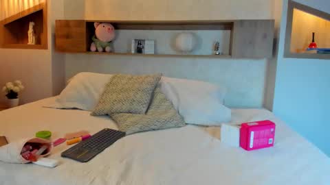 Emily Beaumont. online show from 02.22.26