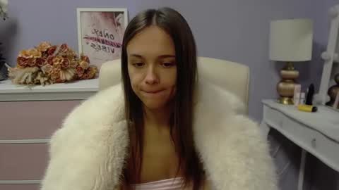 Snapshot of emilly_lust99 chatting on 11.11.25 Emilly online show from 11.11.25