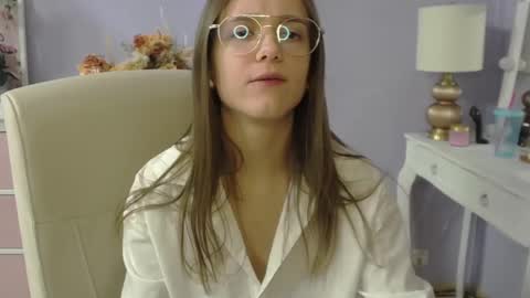 Snapshot of emilly_lust99 chatting on 02.20.26 Emilly online show from 02.20.26