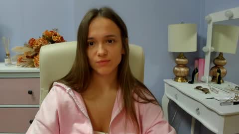 Emilly online show from 04.18.26