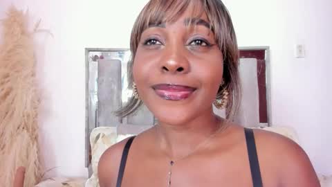 Emilly Roa online show from 12.02.25