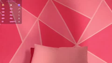 Snapshot of emilly_smiithh chatting on 11.21.25 emilly_smiithh online show from 11.21.25