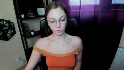 Emilly online show from 03.03.25