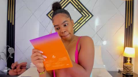 Snapshot of emillydiaz chatting on 11.08.25 Emilly online show from 11.08.25