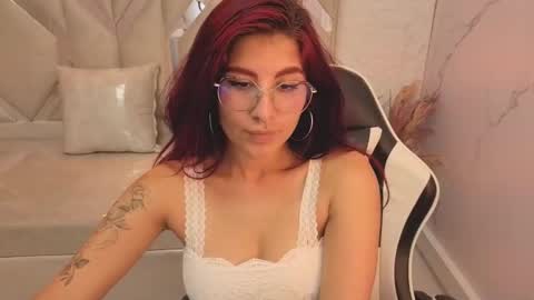 Snapshot of emily__tp chatting on 02.16.26 Emily tp 700am - 1400pm online show from 02.16.26