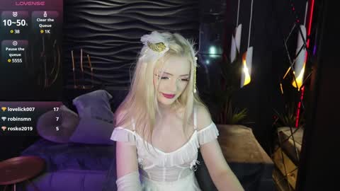 Emily online show from 02.06.25