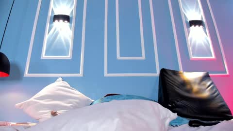 Snapshot of emily_ariaszc chatting on 02.28.25 Emily online show from 02.28.25