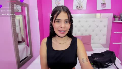 Snapshot of emily_beltonn chatting on 02.02.25              online show from 02.02.25