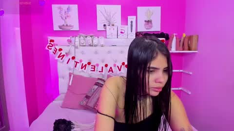 Snapshot of emily_beltonn chatting on 02.09.25              online show from 02.09.25