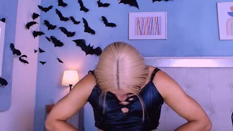 emily_castillo1_ online show from 11.08.25