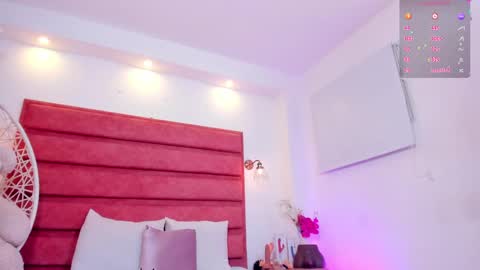  M I A   online430pm- 930pm online show from 09.26.25