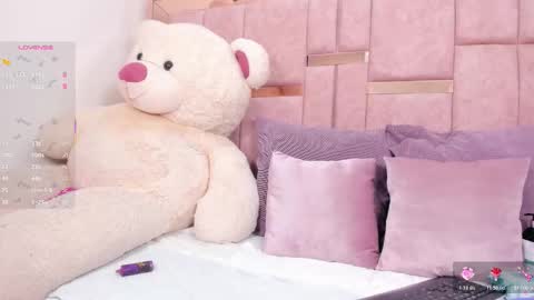  M I A   online430pm- 930pm online show from 02.26.26