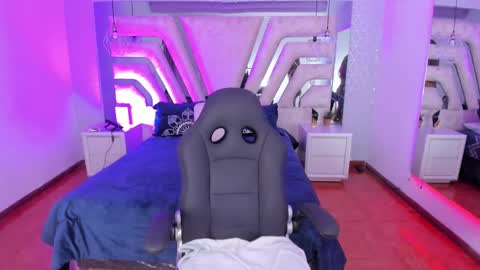 Emily online show from 02.21.25