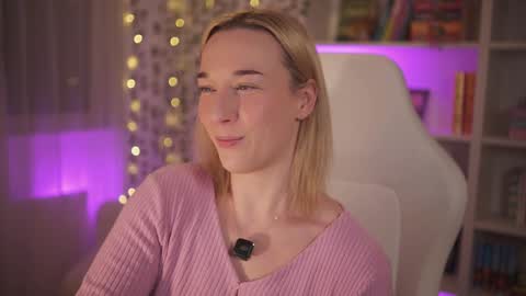 Em -  online show from 01.26.25