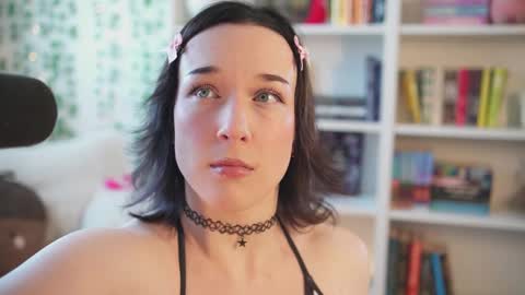 Em -  online show from 02.28.25