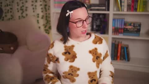 Em -  online show from 03.03.25