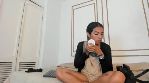 emily_gaviria1 online show from 05.18.26