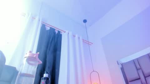 Snapshot of emily_gil1 chatting on 03.05.25 Emi online show from 03.05.25