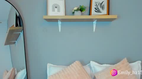 Emily online show from 01.08.25